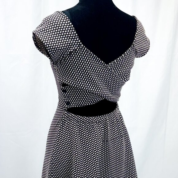 Alythea Brand 70s Hobnobber Style Dress Criss Cross Back Fit n Flare Type - Picture 4 of 15
